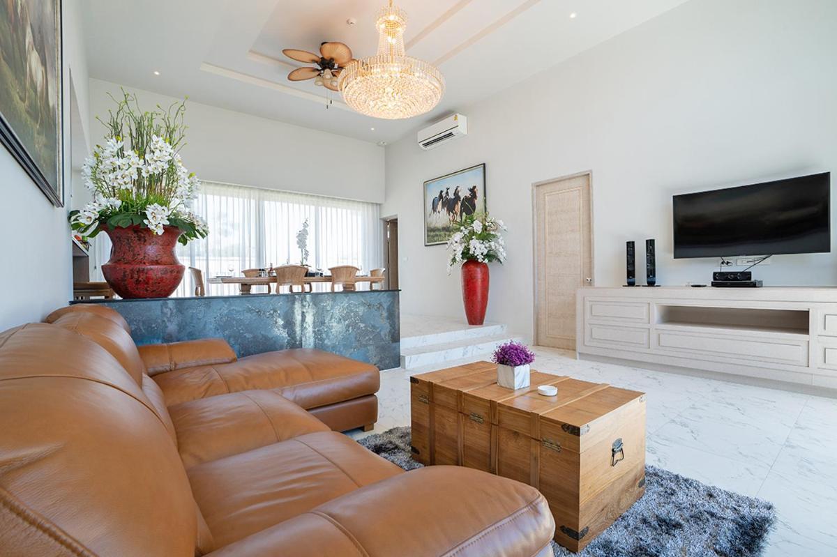 Gold Chariot Pool Villa, Phuket - Sha Plus Certified Bãi biển Bang Tao Ngoại thất bức ảnh